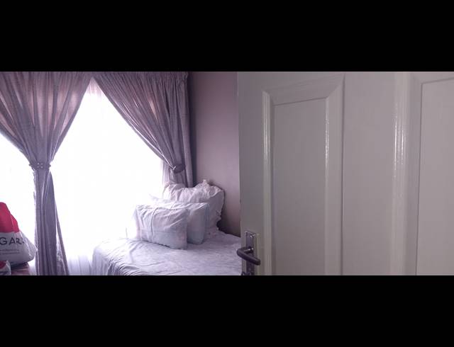3 BEDROOM FREESTANDING FOR SALE IN LETSOPA